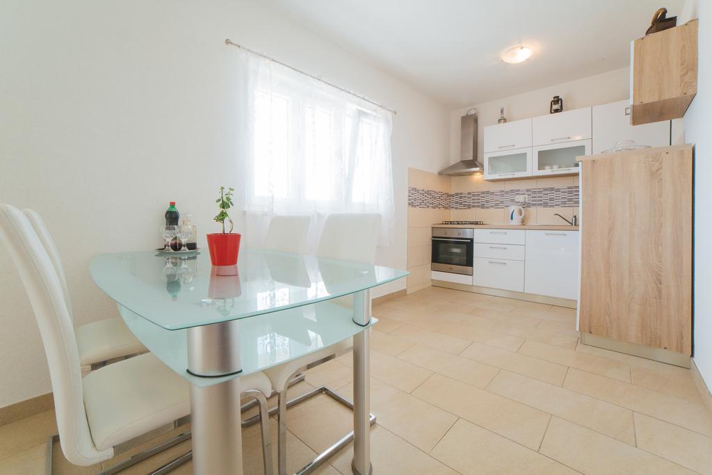 Apartment Chiara ดูกีรัท ภายนอก รูปภาพ